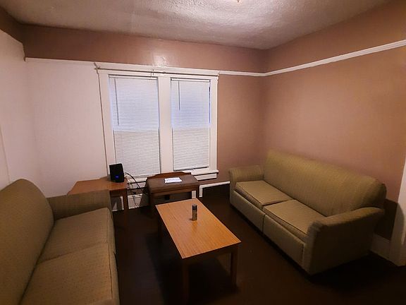 4th image of 1329 E 86th St #2