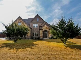 5810 Wimbledon Ct, Midlothian, TX 76065