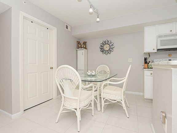 2nd image of 141 SW Palm Drive #205