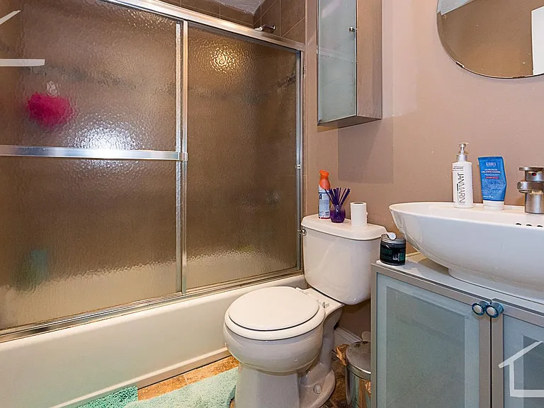 47 Gardner St #10 — Photo 4