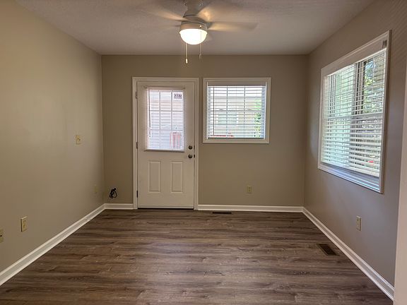 4th image of 144 Laurel Loop #B