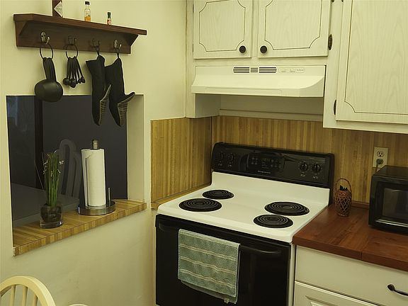 2nd image of 9041 Sunrise Lakes Boulevard #105