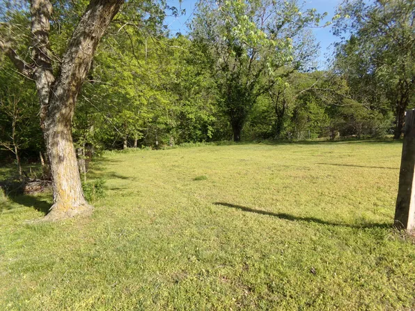 000 King Avenue, Pineville, MO 64856