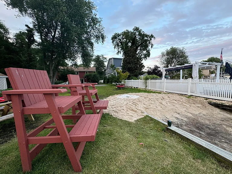 589 Carroll Fox Rd — Photo 2