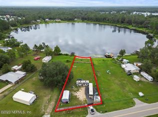 123 Church Lake Dr, Interlachen, FL 32148