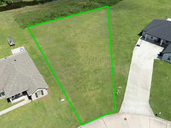 352 Galvez Ln, Houma, LA 70363