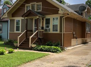 1027 Front St, Aurora, IL 60505