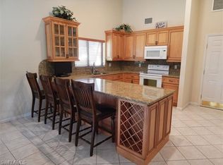 908 El Dorado Pkwy W, Cape Coral, FL 33914