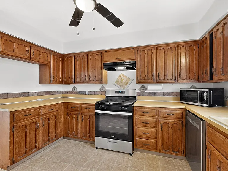 615 Quincy St NE #A & B — Photo 12