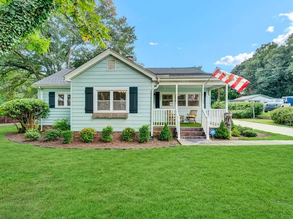 209 Donnan Rd, Taylors, SC 29687