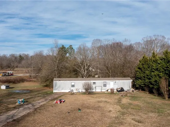 127 Bone Rd, Commerce, GA 30530