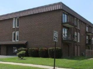 10408 Menard Ave APT 6, Oak Lawn, IL 60453
