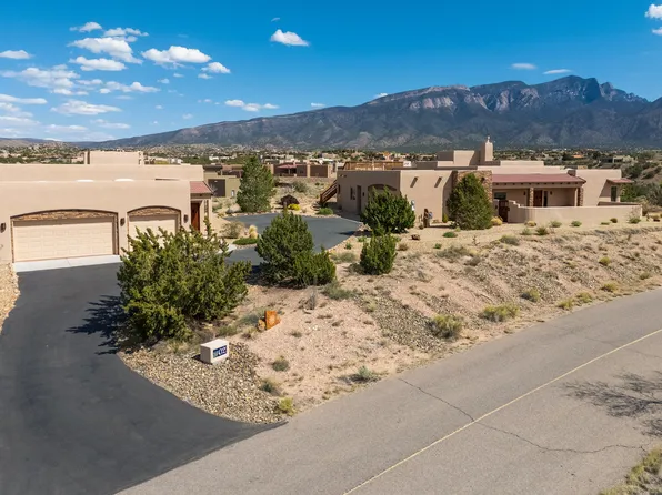 2 Basketweaver Ct, Placitas, NM 87043
