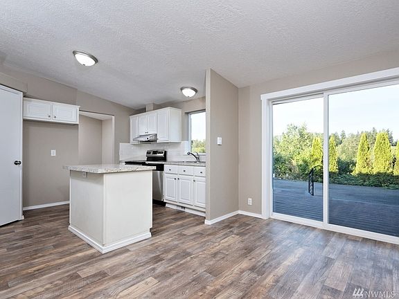 5th image of 3017 64th St E