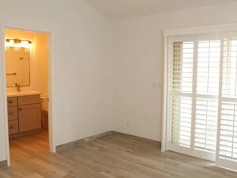 2020 W Union Hills Dr — Photo 17