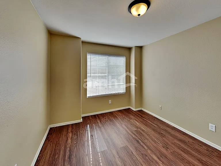 18078 N 113th Ave — Photo 15
