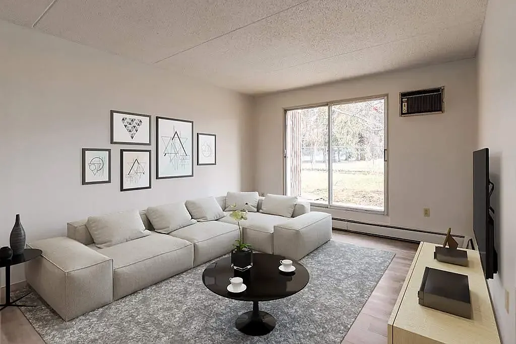 Palm Road Apartments — Photo 2