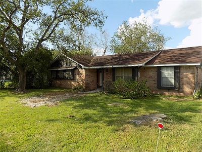 327 Broadmore St, Fresno, TX, 77545