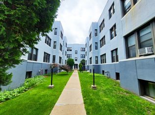 4208 N Pulaski Rd APT 1E, Chicago, IL 60641