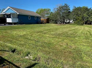 204 5th St S, Carolina Beach, NC 28428