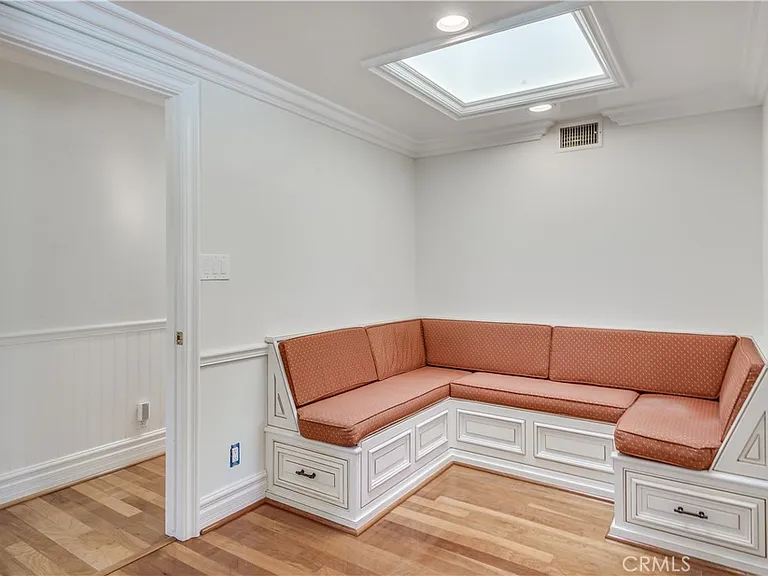 28232 Lobrook Dr — Photo 10