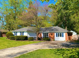 9505 Tiverton Way, Rolling Hills, KY 40242