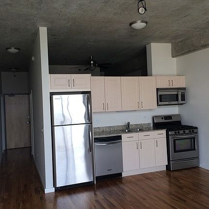 2nd image of 1620 S Michigan Ave Unit 618