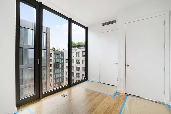 Rented by EXR | media 5