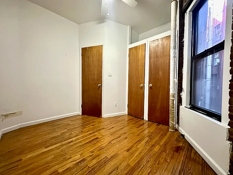 709 9th Ave #3FN — Photo 7