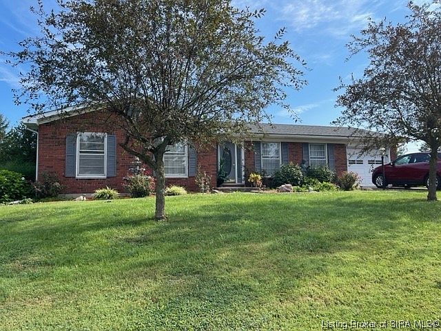 1st image of 102 Hillcrest Drive