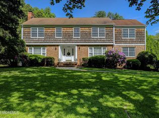 4 Briarcliff Ln, Holmdel, NJ 07733