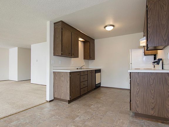 5th image of 1028 S Whitman St #6