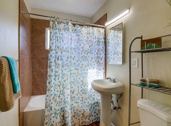 5th image of 2249 Ulric St #1