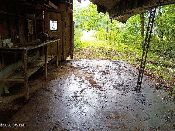 2nd image of 180 Dale Rd
