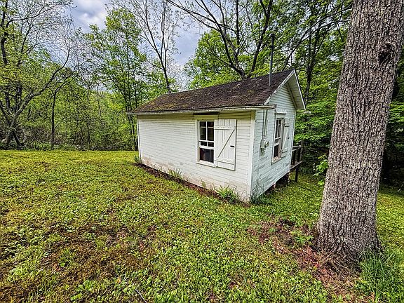 20th image of 16874 Trough Creek Dr