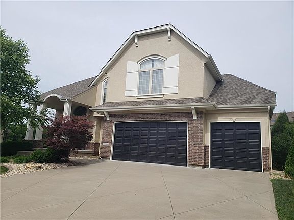 4th image of 1544 NE Woodland Shores Way