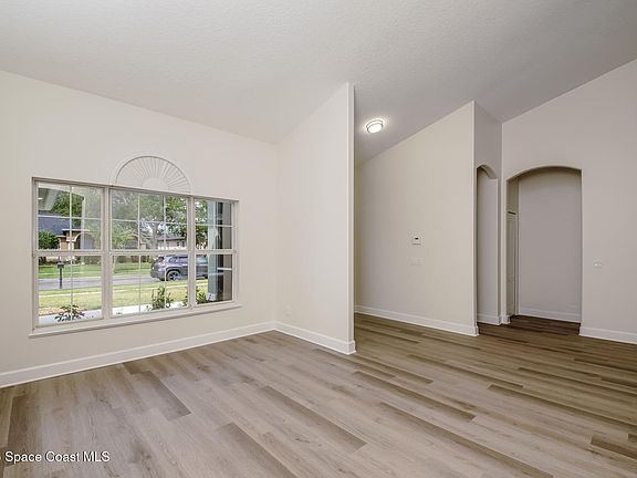 3rd image of 4454 Bethany Ln