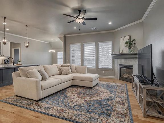 3rd image of 509 Carlow Way