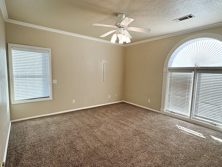 315 W Wild Horse #A — Photo 17
