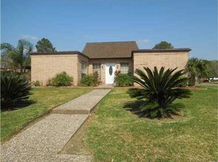 8600 Lamplighter Ln, Port Arthur, TX 77642