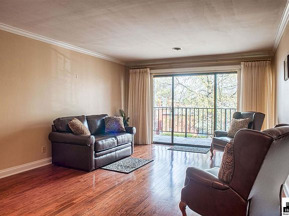 4th image of 933 12th Ave APT 407