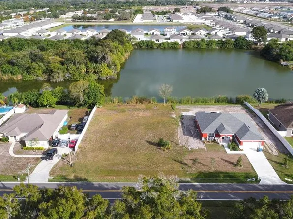 1202 6th St SE #10, Ruskin, FL 33570