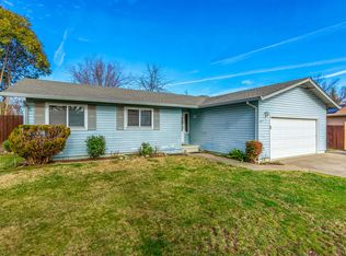 200 Newport Dr, Redding, CA 96001