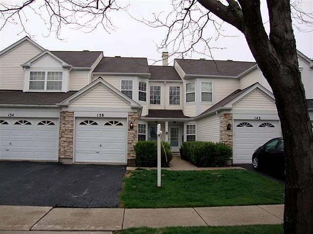1st image of 138 Oakton Dr