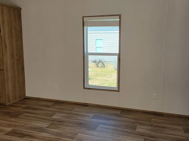 115 W Everett St — Photo 10