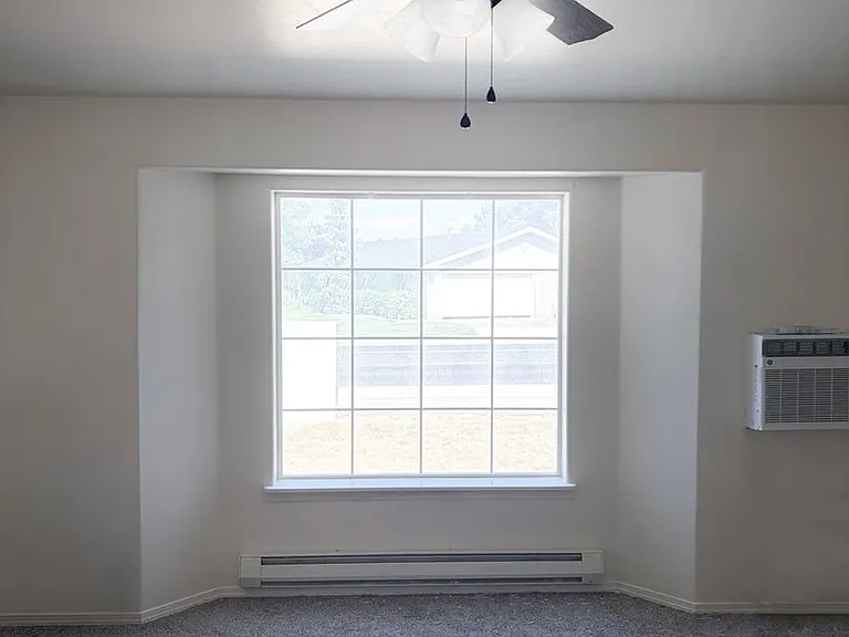 1444 Evergreen Dr — Photo 5