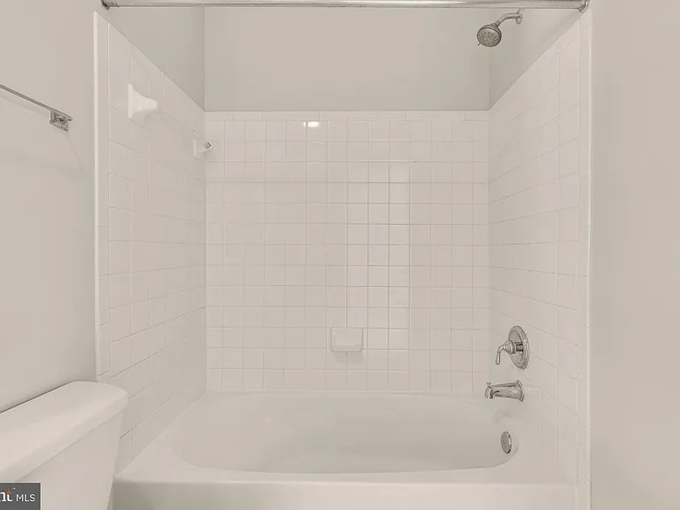 1227 V St NW — Photo 36