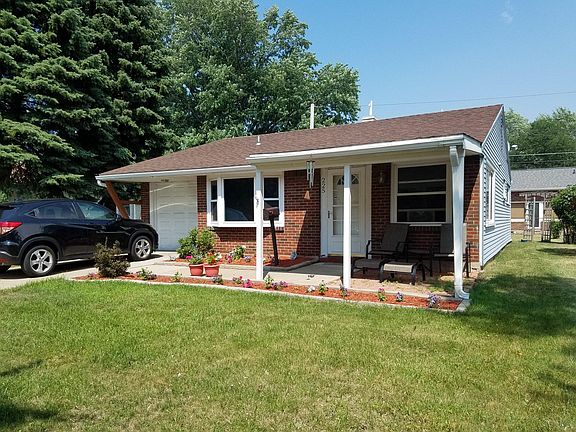 2nd image of 225 Burnside Dr