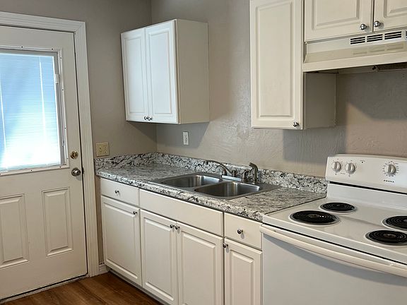 4th image of 1513 S 13th St