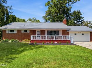 2040 Rosewood Ln, Lima, OH 45806